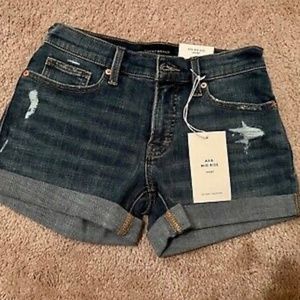 NWT Lucky Brand Juniors 3 1/2” Midrise Ava Short SIZE 0